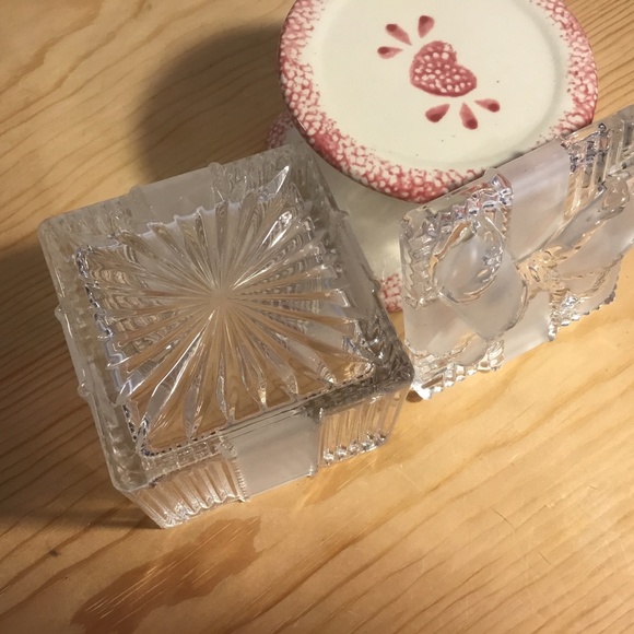 Vintage Clear Lead Crystal Present Trinket Box with Bow - Picture 5 of 10